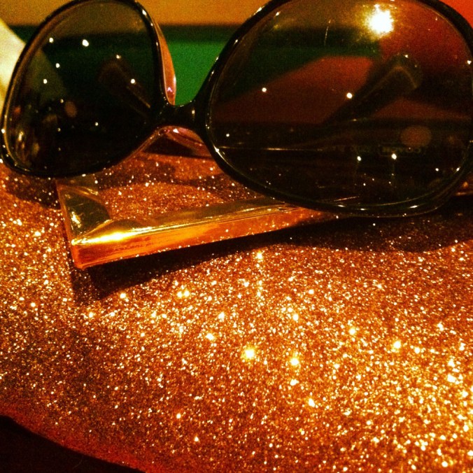 Said clutch. Isn't it amazing and sparkly?